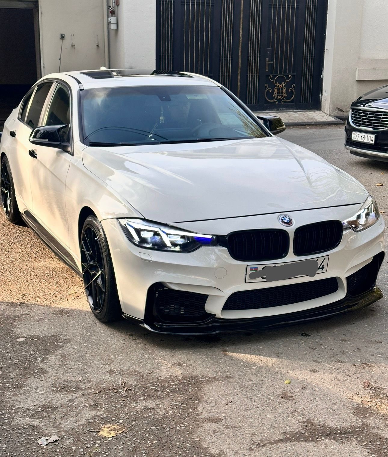 BMW 330