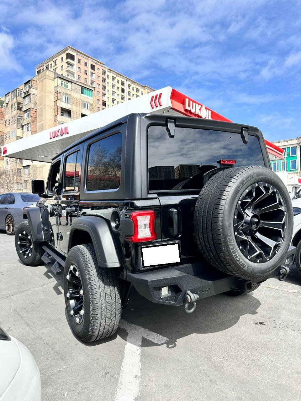 Jeep Wrangler əlavə şəkil 2