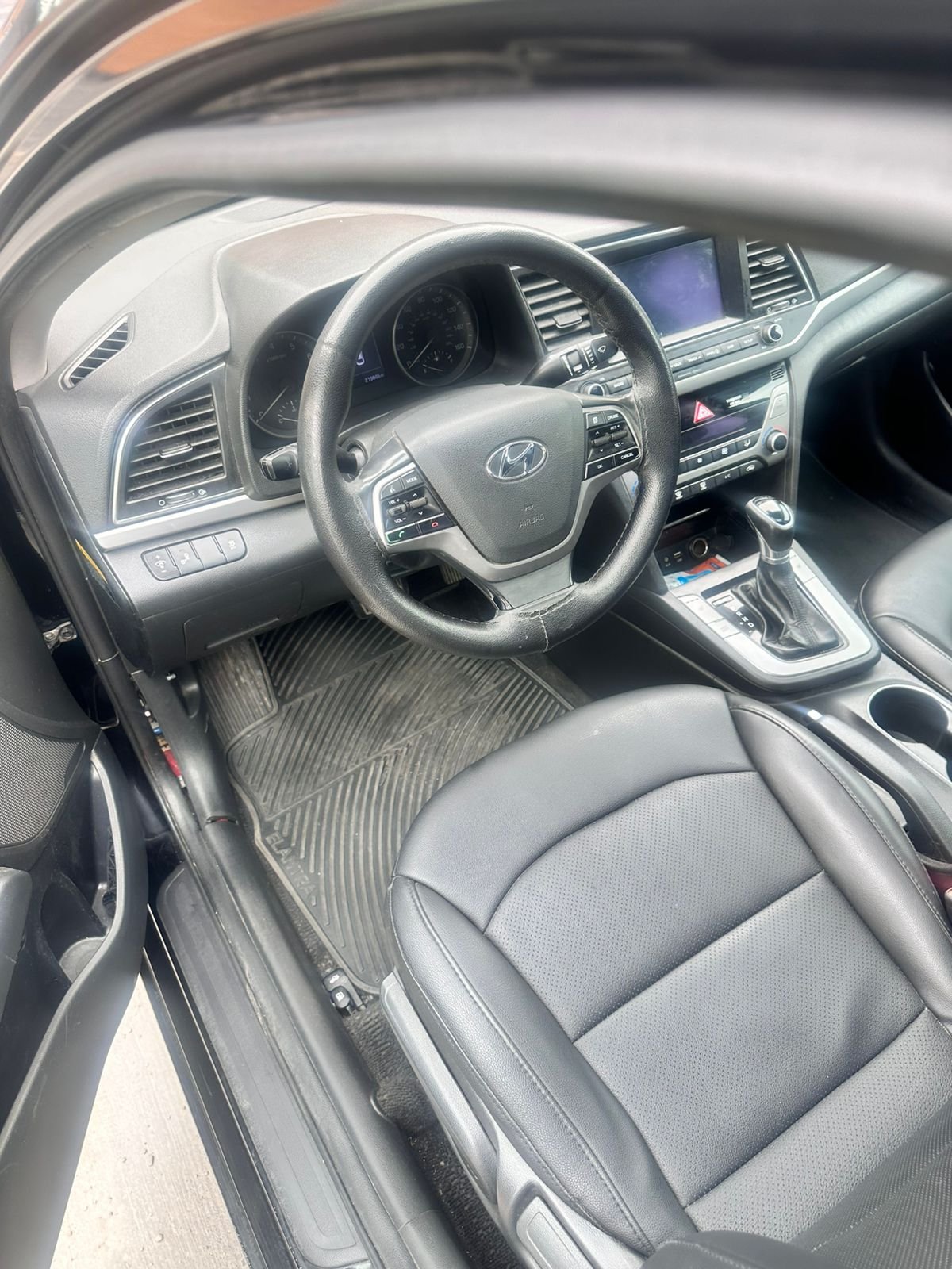 Hyundai Elantra əlavə şəkil 3