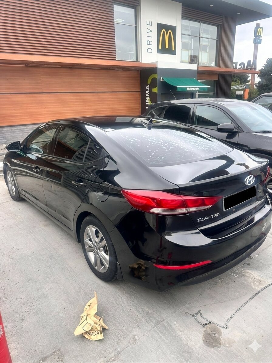 Hyundai Elantra əlavə şəkil 2